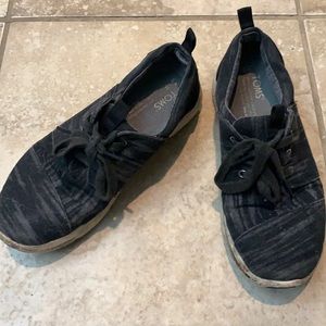 Toms shoes